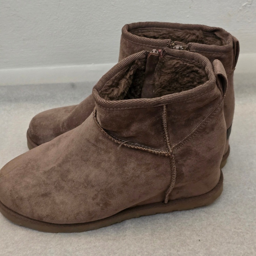 Dunes Womens Brown Faux Suede Fur Lined Ankle Boots Size 8.5 Zipper Closure